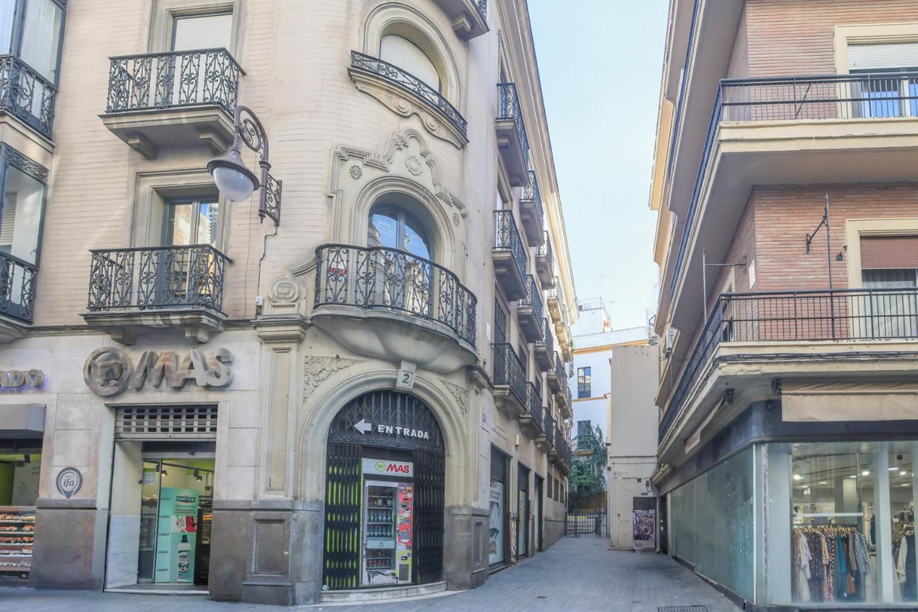 Galindo Center Premium Suites, Free Parking Sevilla Kültér fotó